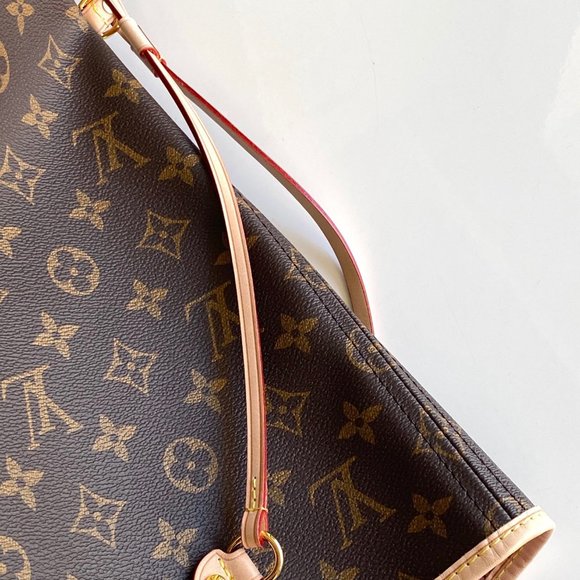 Louis Vuitton Monogram Neverfull MM tote bagLouis Vuitton Monogram Neverfull MM - Picture 6 of 9